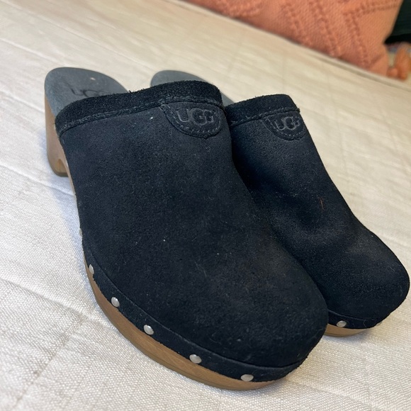 UGG Abbie Suede Leather - Picture 2 of 4